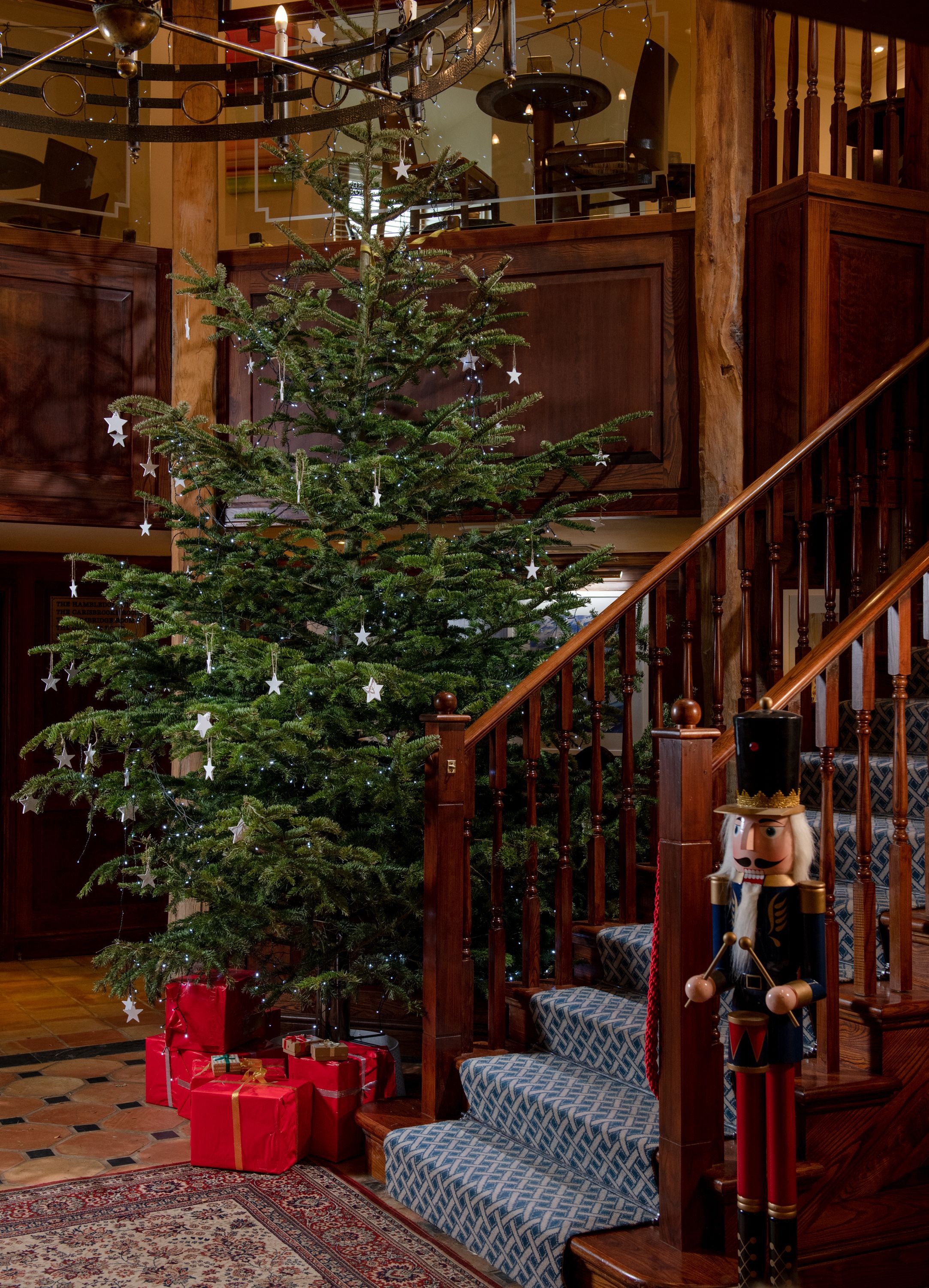 Christmas Tree & nutcracker